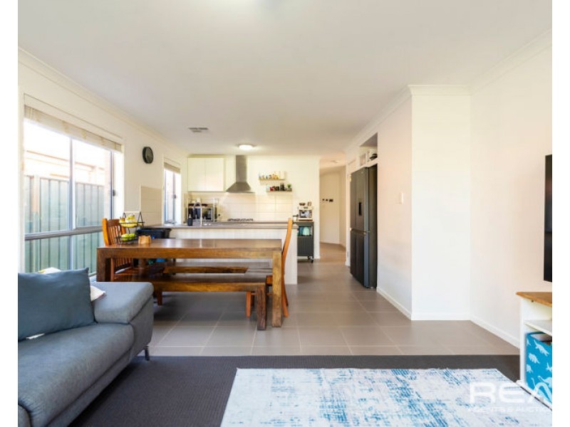 6 Evans Crescent, Evanston Gardens SA 5116