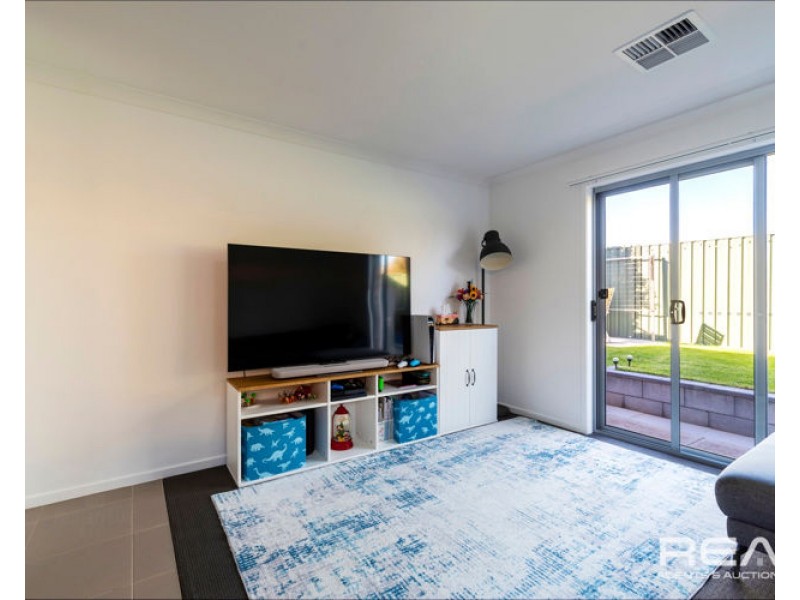 6 Evans Crescent, Evanston Gardens SA 5116