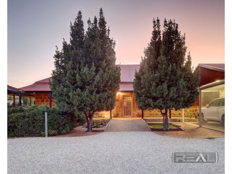 2 Wakefield Road, Leasingham SA 5452