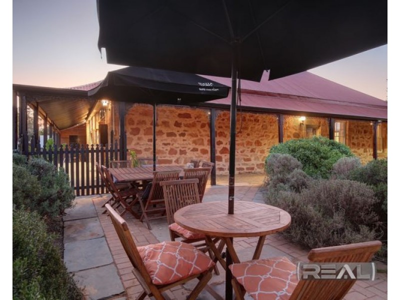 2 Wakefield Road, Leasingham SA 5452