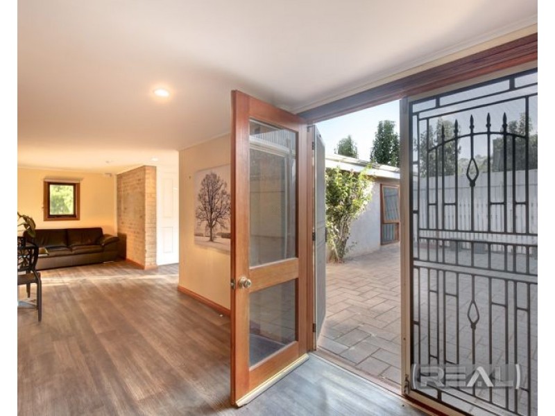 2 Wakefield Road, Leasingham SA 5452