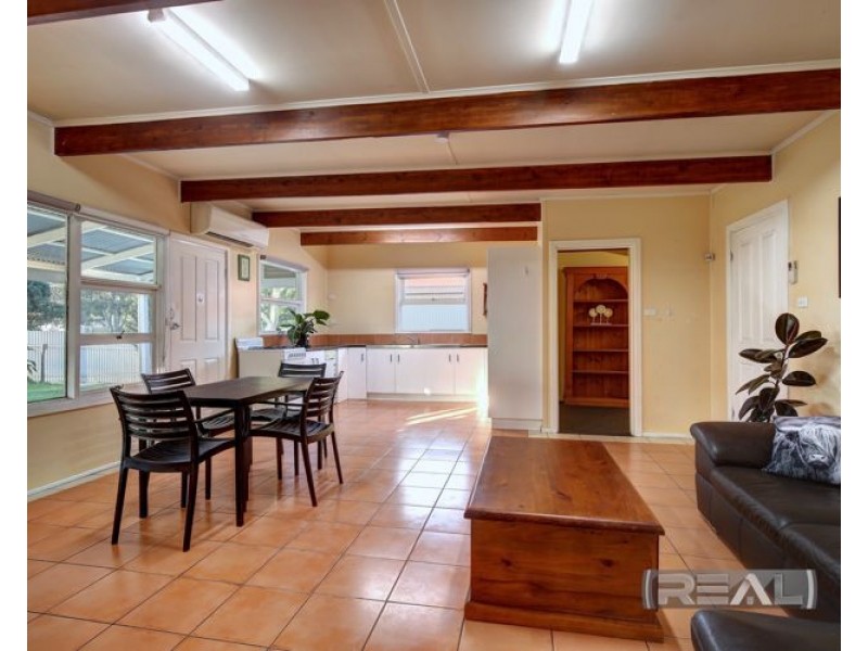 2 Wakefield Road, Leasingham SA 5452