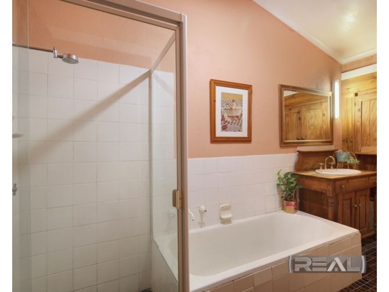 2 Wakefield Road, Leasingham SA 5452