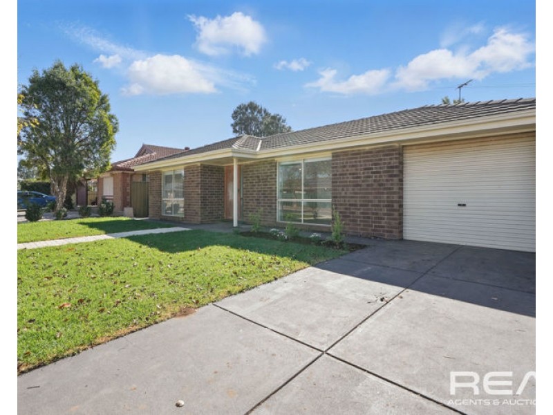 6 Pyrus Crescent, Andrews Farm SA 5114