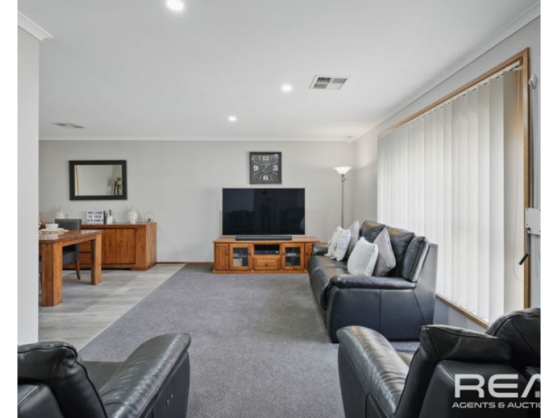 5 Linwood Grove, Hillbank SA 5112