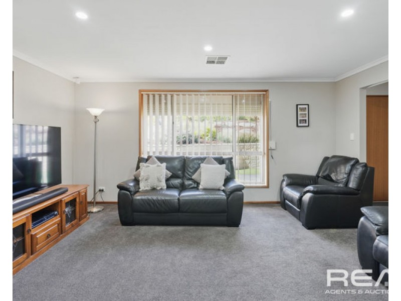 5 Linwood Grove, Hillbank SA 5112