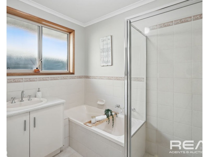 5 Linwood Grove, Hillbank SA 5112