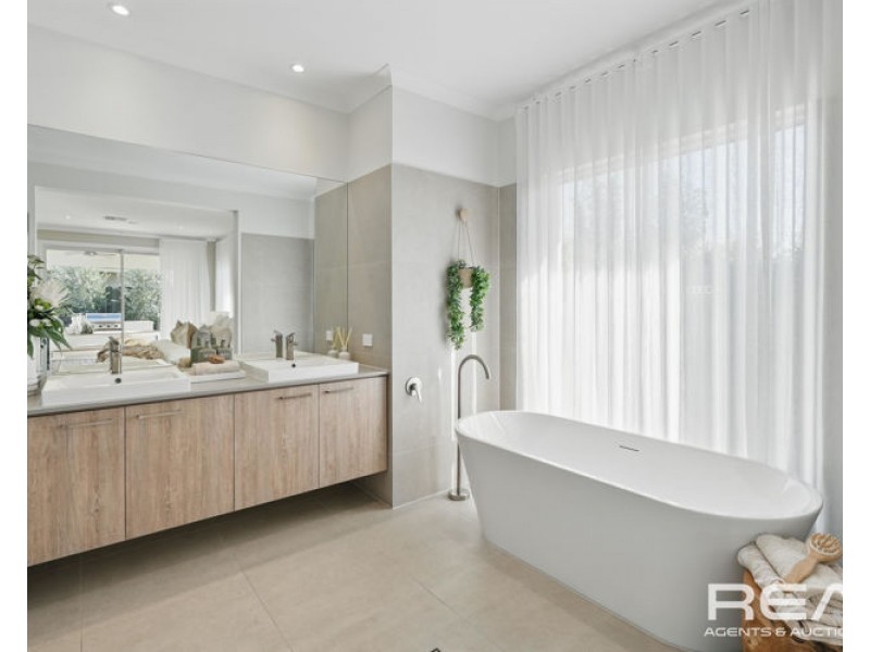 20 The Avenue, Roseworthy SA 5371