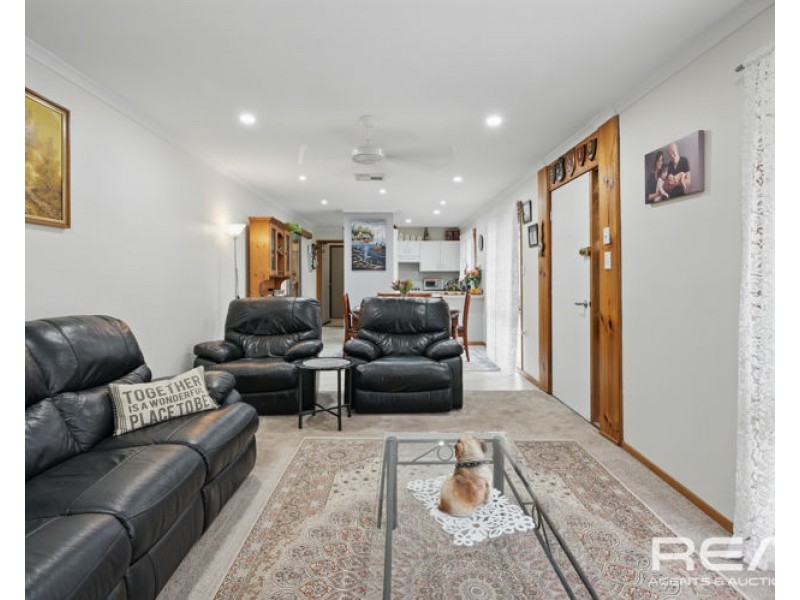 9 Leyden Court, Salisbury Downs SA 5108