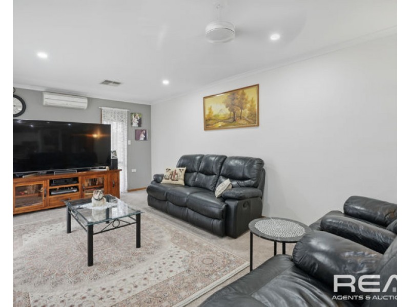 9 Leyden Court, Salisbury Downs SA 5108