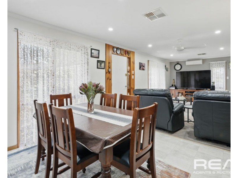 9 Leyden Court, Salisbury Downs SA 5108