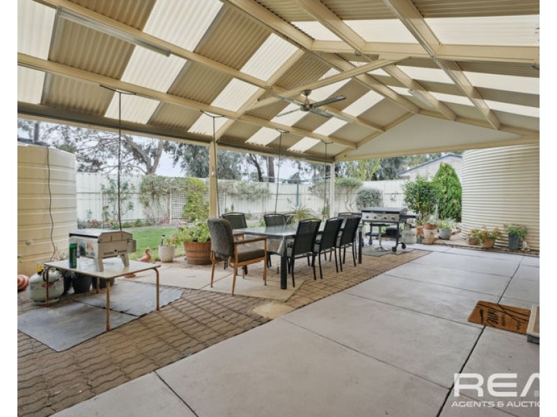 9 Leyden Court, Salisbury Downs SA 5108