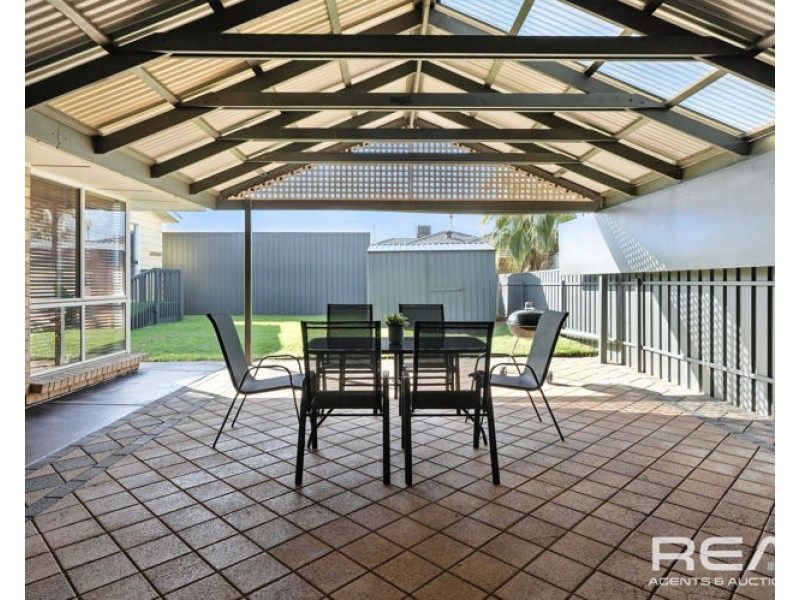 15 Bolivia Crescent, Paralowie SA 5108