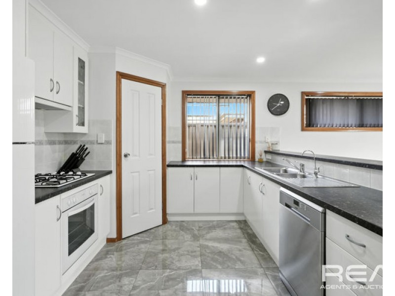17 The Boulevard, Parafield Gardens SA 5107