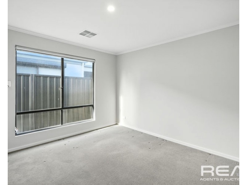 79/60A Strathaird Boulevard, Smithfield SA 5114