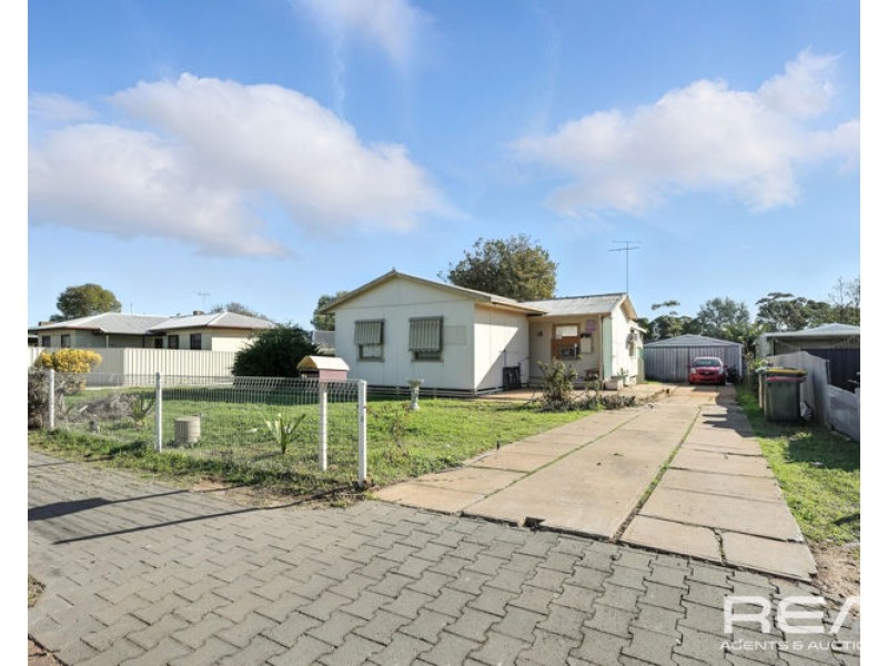19 Patterson Rd, Elizabeth Park SA 5113