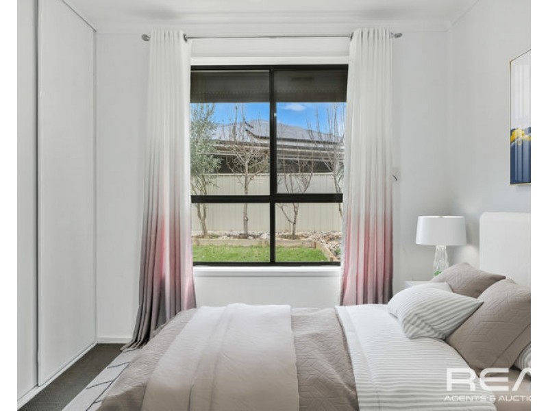 14 Costa Street, Munno Para West SA 5115