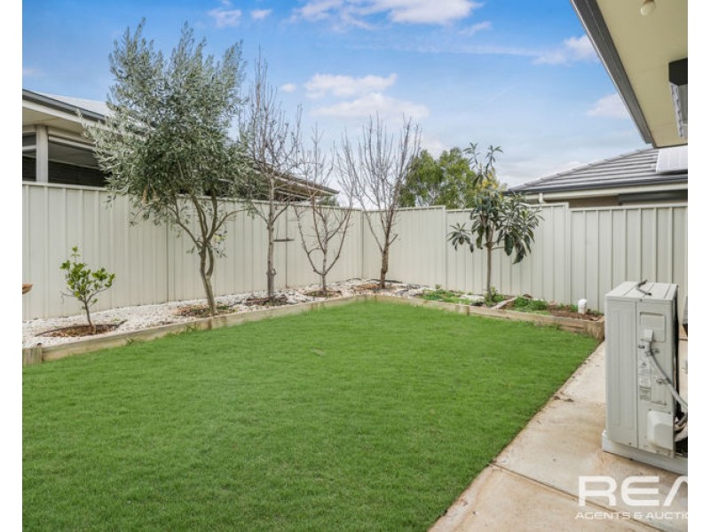 14 Costa Street, Munno Para West SA 5115