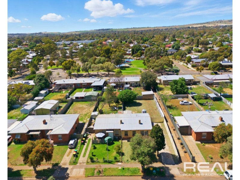 18 & 20 Johnston Road, Elizabeth Downs SA 5113
