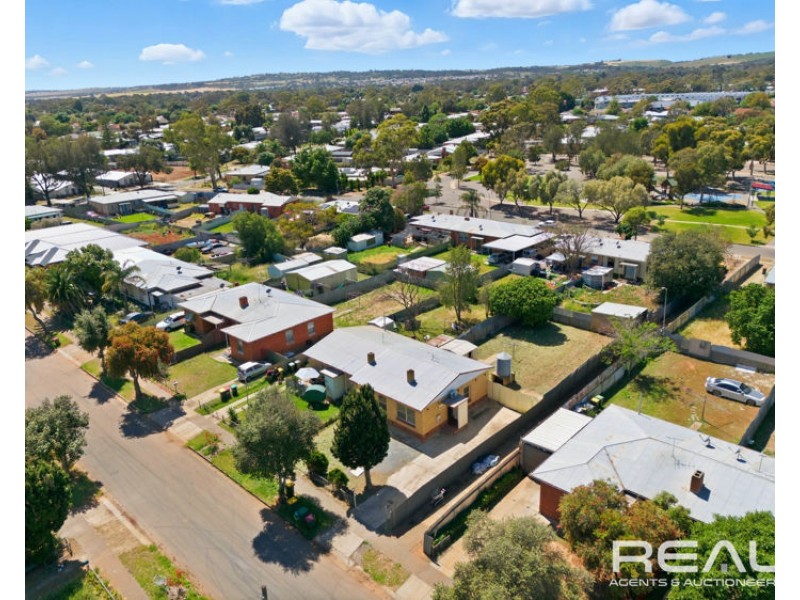 18 & 20 Johnston Road, Elizabeth Downs SA 5113