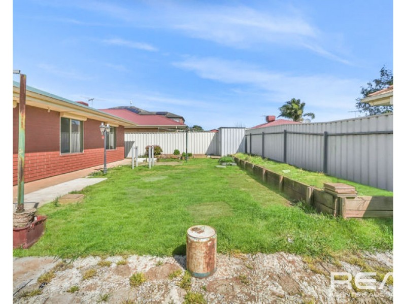 100 Caulfield Crescent, Paralowie SA 5108
