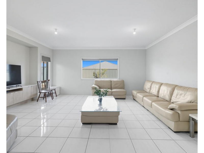 26 Greenhood Crescent, Andrews Farm SA 5114