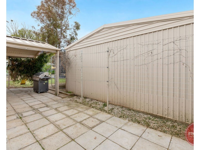 11 President Avenue, Andrews Farm SA 5114