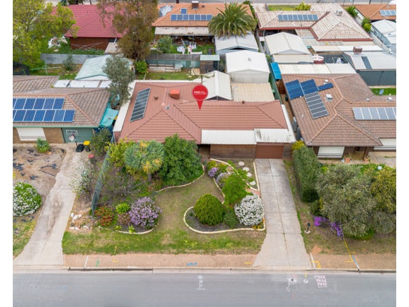 11 President Avenue, Andrews Farm SA 5114