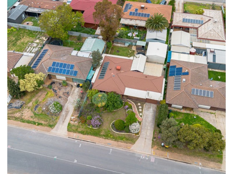 11 President Avenue, Andrews Farm SA 5114