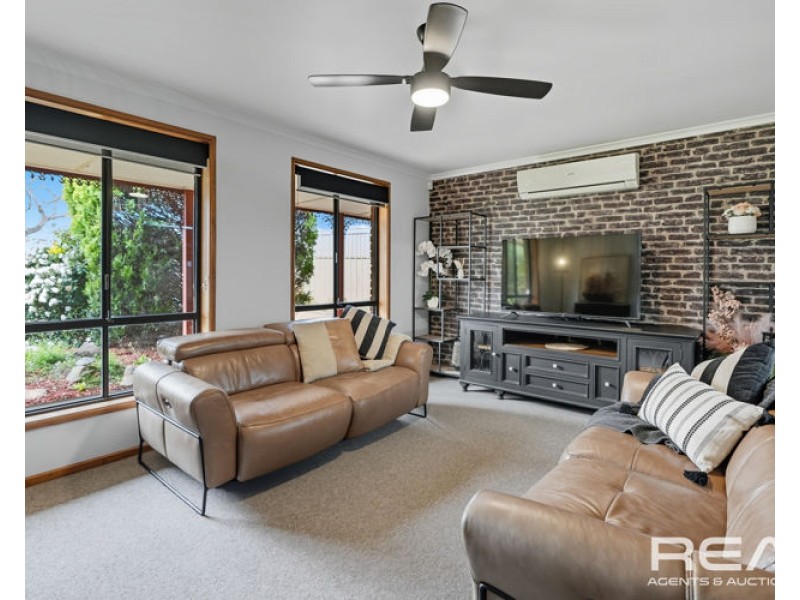 26 Laburnum Gardens, Blakeview SA 5114