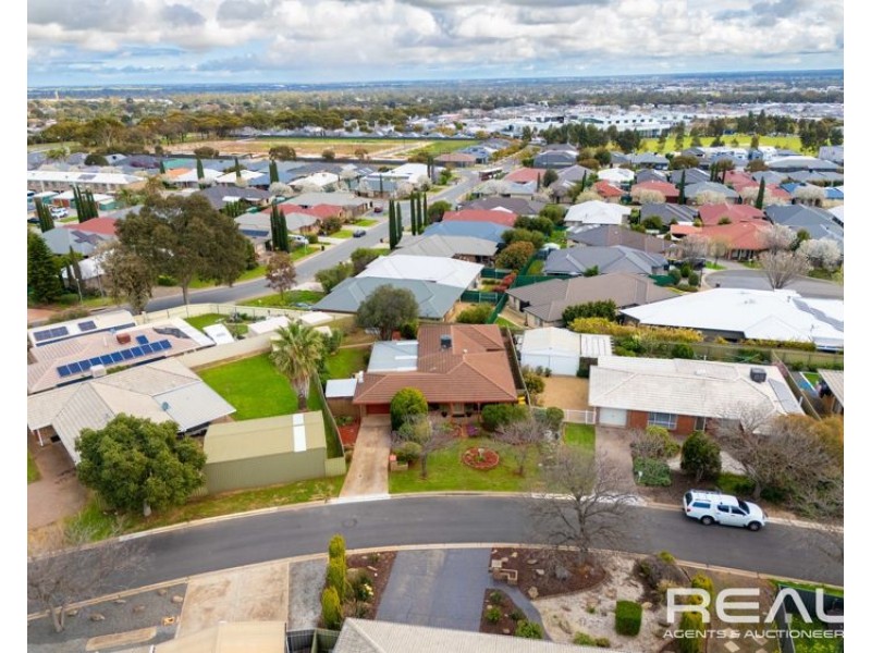 26 Laburnum Gardens, Blakeview SA 5114