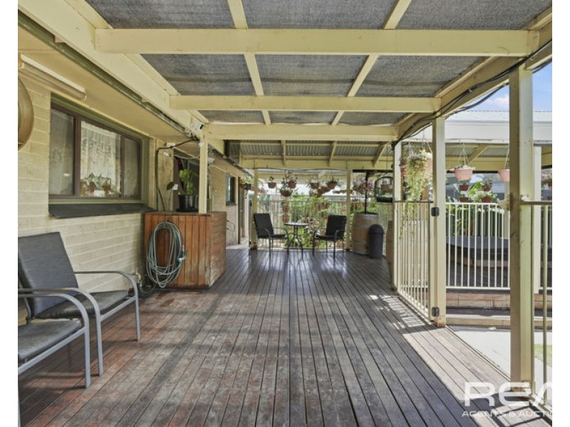 1 Linger Crescent, Elizabeth Downs SA 5113