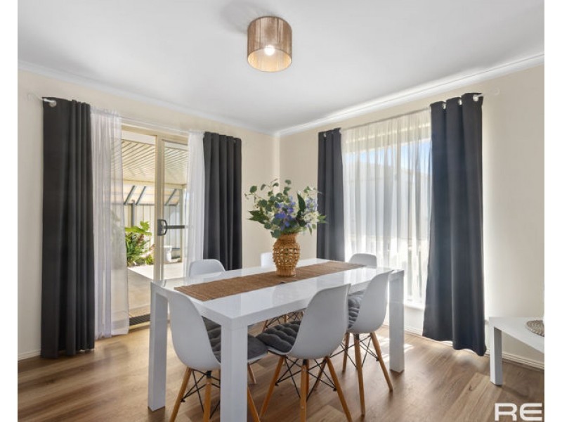 8 Kassa Road, North Beach SA 5556