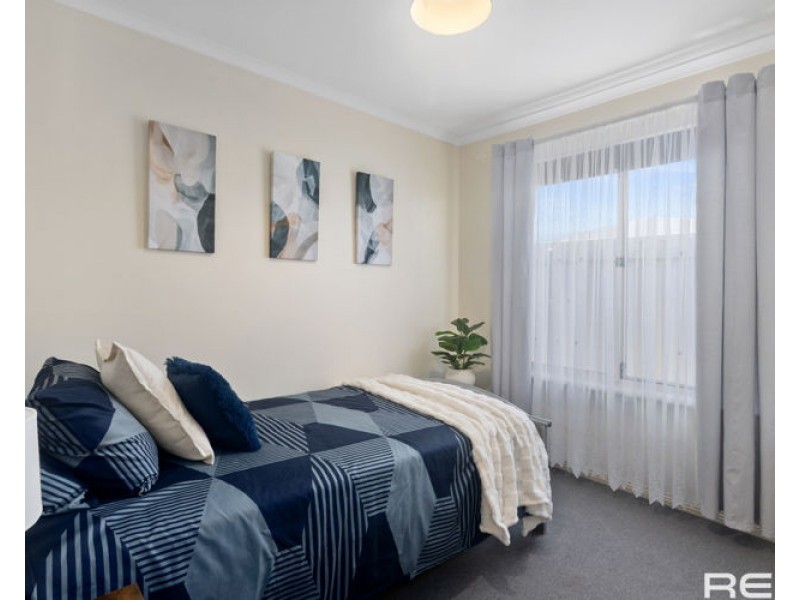 8 Kassa Road, North Beach SA 5556