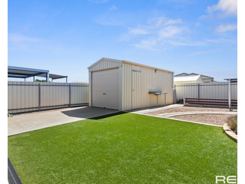 8 Kassa Road, North Beach SA 5556