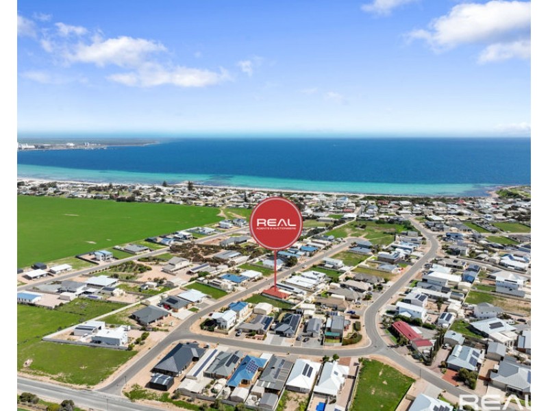 8 Kassa Road, North Beach SA 5556