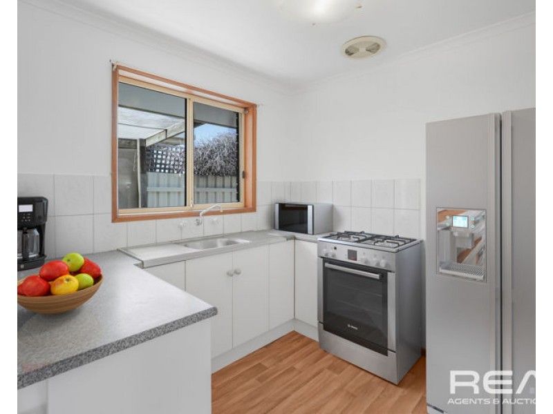 15 Burdett Drive, Paralowie SA 5108