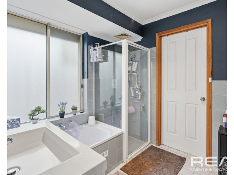 15 Lennox Drive, Paralowie SA 5108