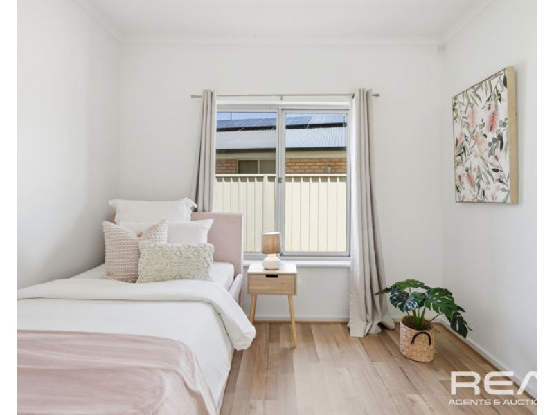 4 Patterson Close, Vista SA 5091