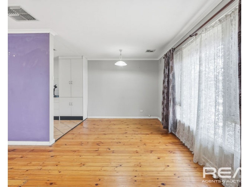 13 Mostyn Crescent, Salisbury East SA 5109
