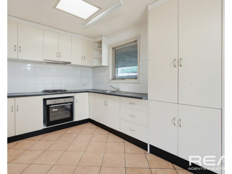 13 Mostyn Crescent, Salisbury East SA 5109