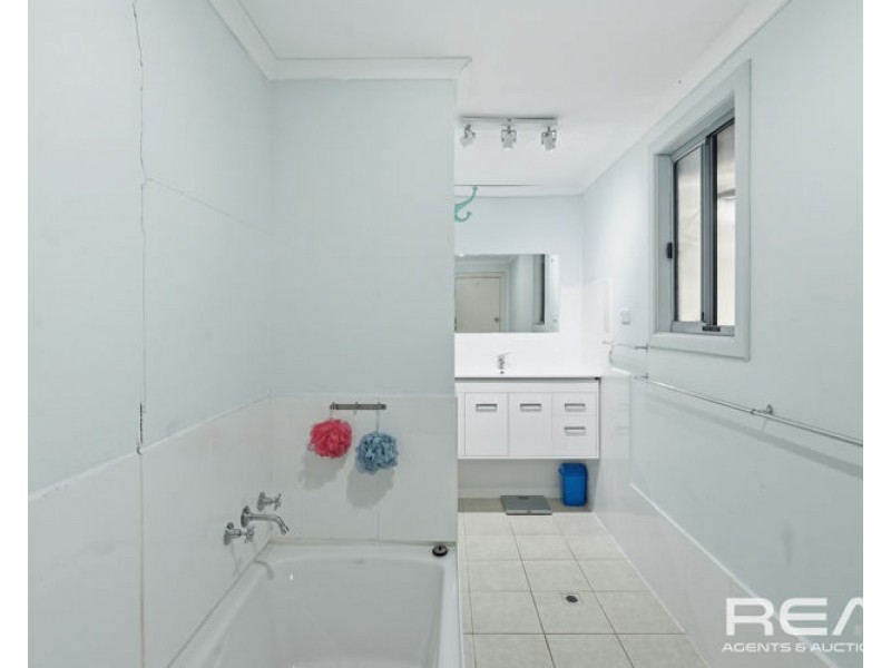 2 Hull St, Elizabeth East SA 5112