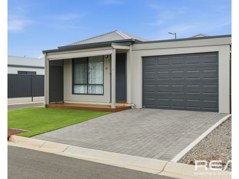 48/60A Strathaird Boulevard, Smithfield SA 5114