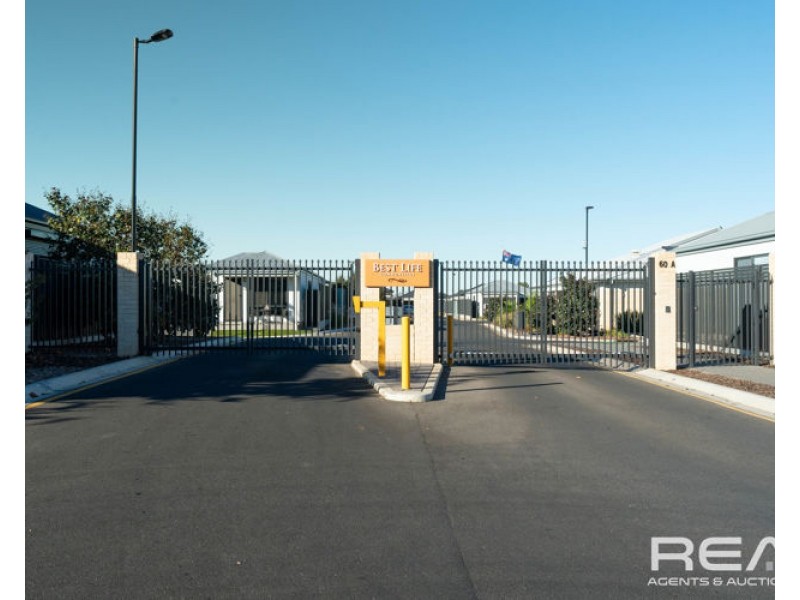 48/60A Strathaird Boulevard, Smithfield SA 5114