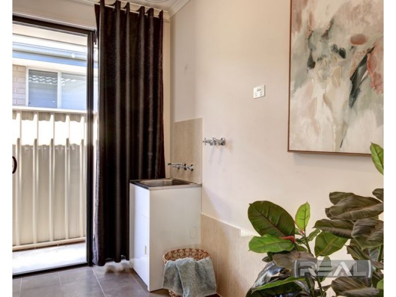 99 Light Avenue, Munno Para SA 5115