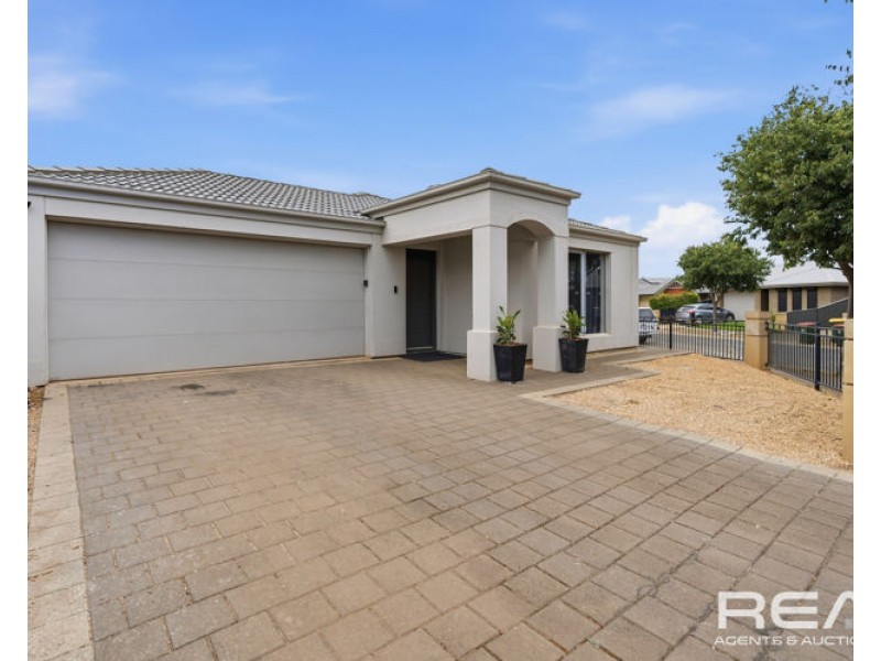 24 Semillon Crescent, Andrews Farm SA 5114