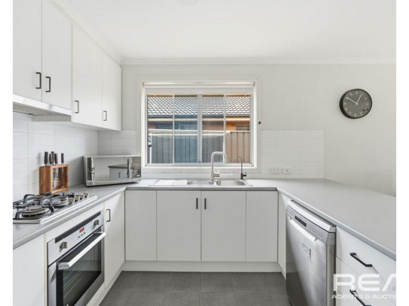 24 Semillon Crescent, Andrews Farm SA 5114