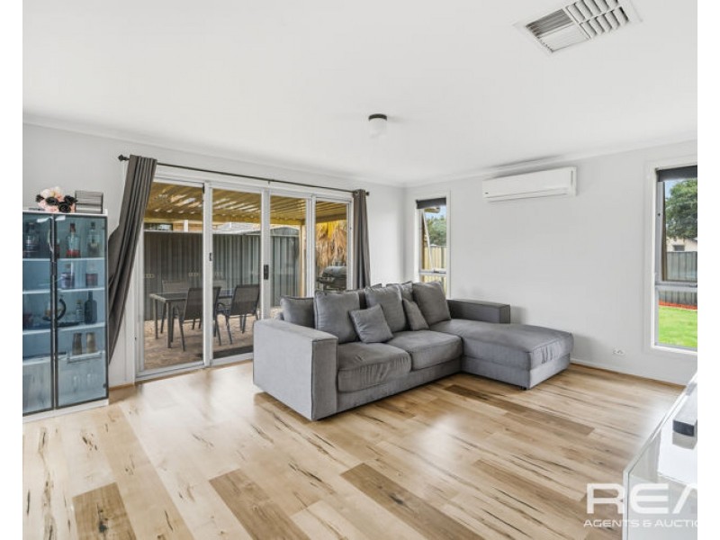 24 Semillon Crescent, Andrews Farm SA 5114