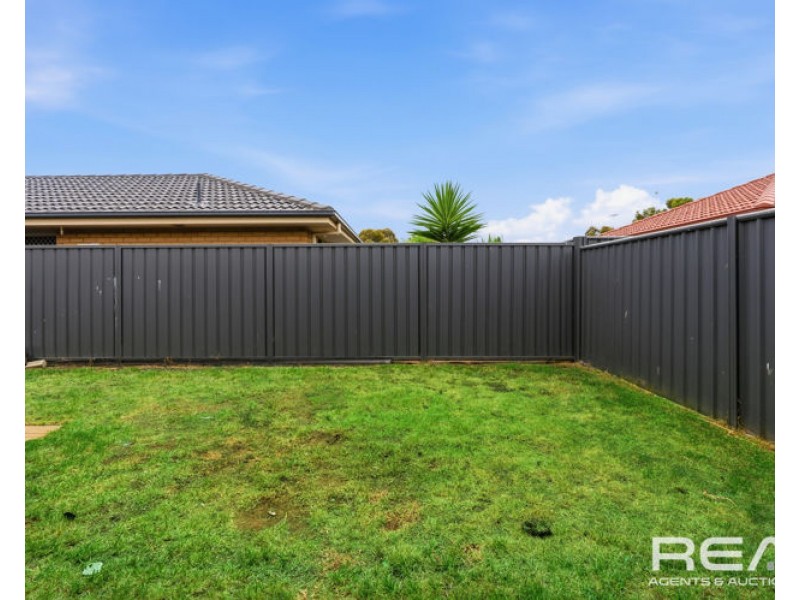 24 Semillon Crescent, Andrews Farm SA 5114