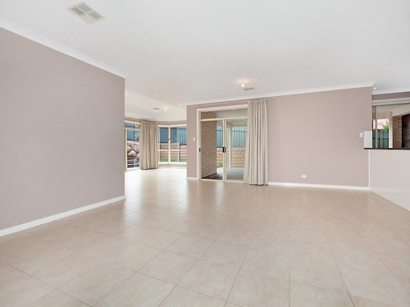 21 Falcon Drive, Hewett SA 5118